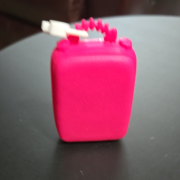 Monster High Catty Noir Ghoulebrities In Londoom Doll-Pink Luggage Bag - Picture 5 of 5